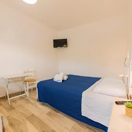 Via Roca 55 メレンドゥーニョ