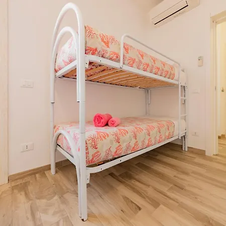 Via Roca 55 Bed & Breakfast 3*